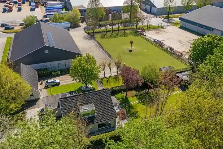 Vrijstaande woning te koop: Industrieweg 64, Bedrijventerrein Spelwijk Swifterbant