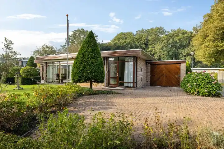 Detached house for sale: Irenestraat 29, Hoogkerk-Zuid Groningen