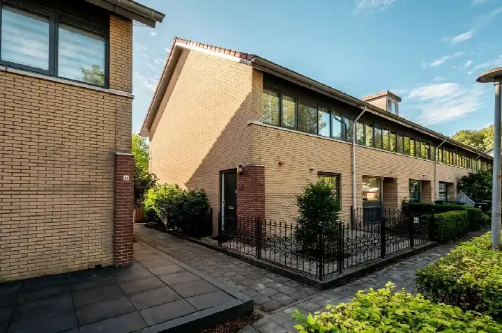 Hoekwoning te koop: Isadora Duncanweg 26, Danswijk Zuidoost Almere