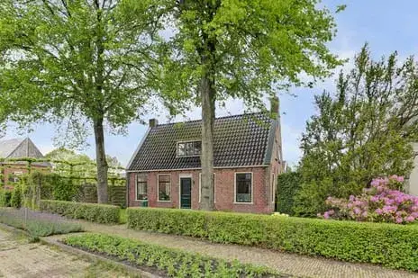 Vrijstaande woning te koop: It Roster 4, Engwierum Ingwierrum