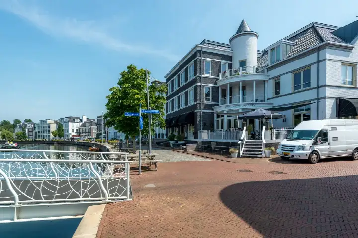 Appartement te koop: J. de Regtstraat 9, Op Buuren Maarssen