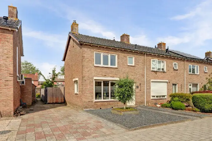 Hoekwoning te koop: J. Evertsenstraat 11, Wierden-West Wierden