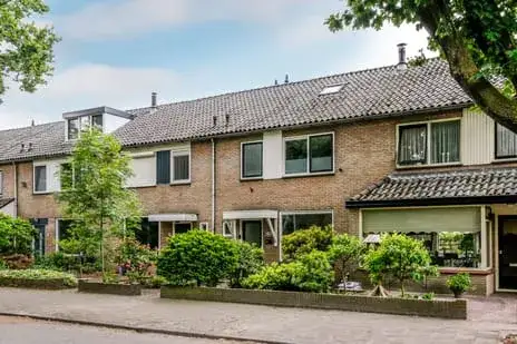Tussenwoning te koop: J.P. Heyelaan 42, Stadsdennen Noord Harderwijk