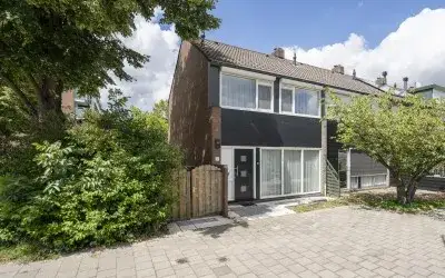 Corner house for sale: J.R. Thorbeckesingel 1, Staatsliedenbuurt Papendrecht