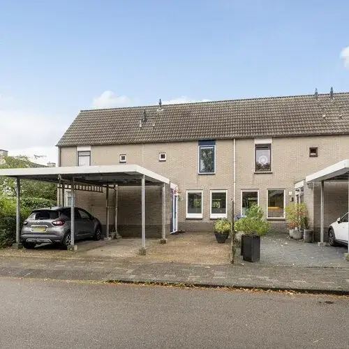 Tussenwoning te koop: Jaarlastins 22, Camminghaburen-Midden Leeuwarden