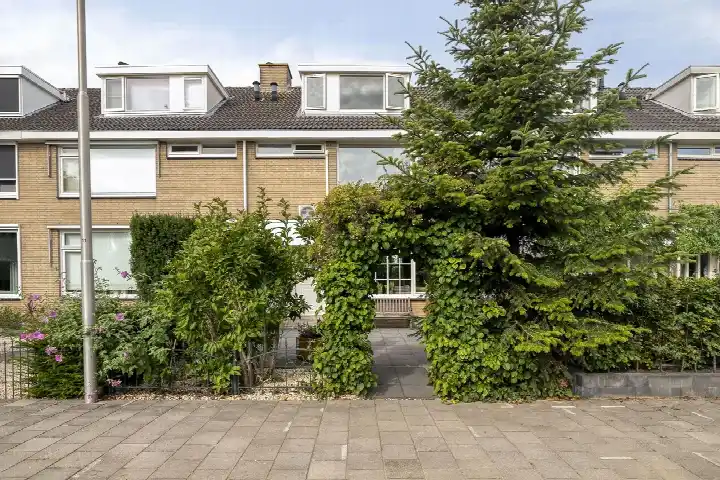 Terraced house for sale: Jac. P. Thijssesingel 56, Vogelbuurt-Zuid Sliedrecht