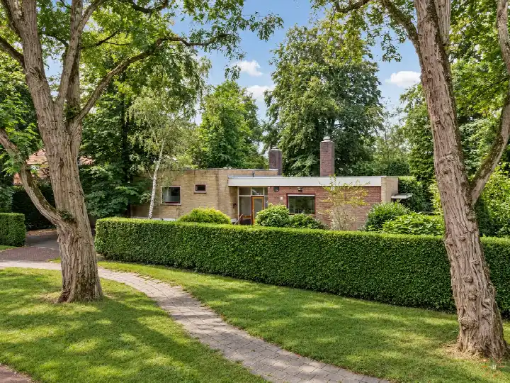 Vrijstaande woning te koop: Jachtlaan 1, Tuindorp Bilthoven