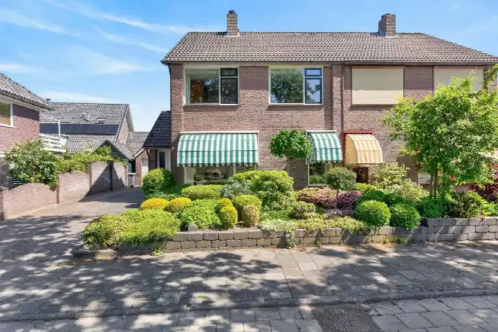 Semi-detached for sale: Jachtlaan 251, Driehuizen Apeldoorn