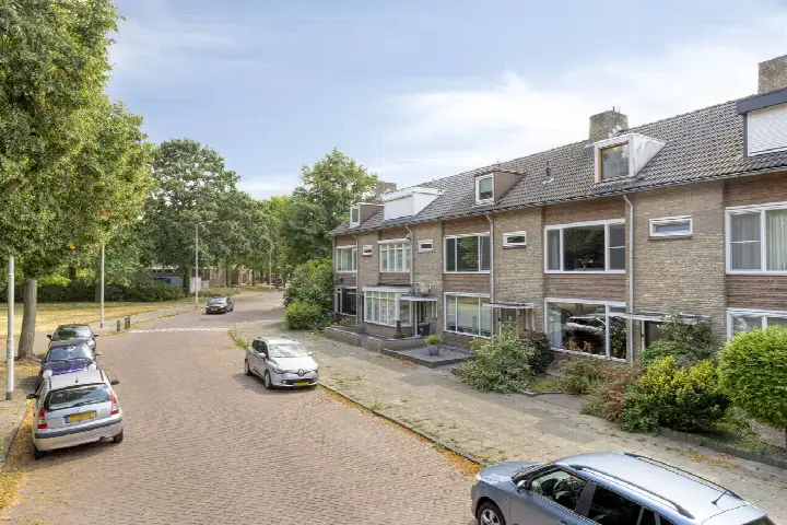 Tussenwoning te koop: Jacob Oppenheimstraat 48, Het Ven Eindhoven