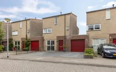Tussenwoning te koop: Jacob Schorerstraat 20, De Held Groningen