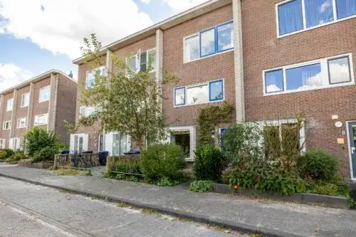 Tussenwoning te koop: Jacob Schorerstraat 55, De Held Groningen