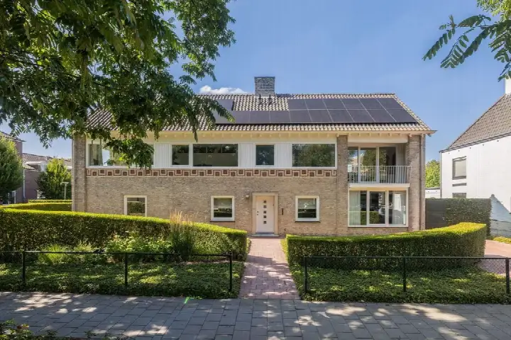 Vrijstaande woning te koop: Jacob van Maerlantlaan 24, Schrijversbuurt Eindhoven