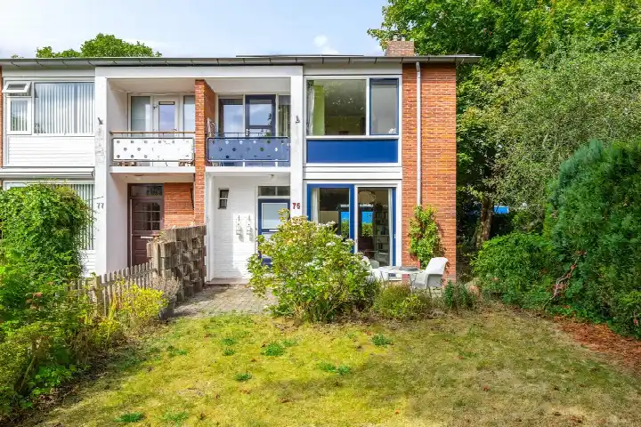 Hoekwoning te koop: Jacob van Ruysdaelstraat 75, Kostverloren Groningen