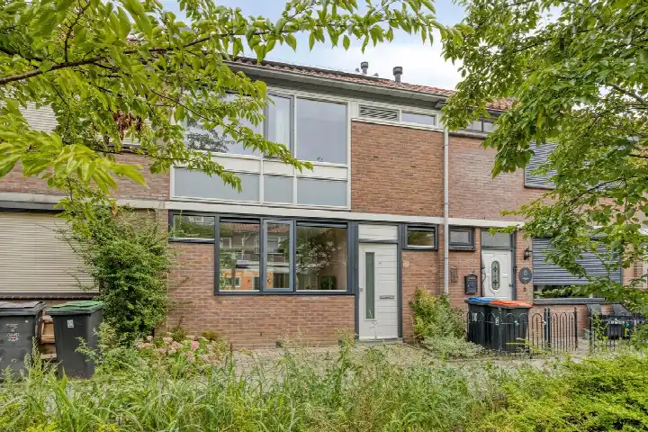 Tussenwoning te koop: Jacq Perkstraat 12, De Gestelse Buurt 'S-Hertogenbosch