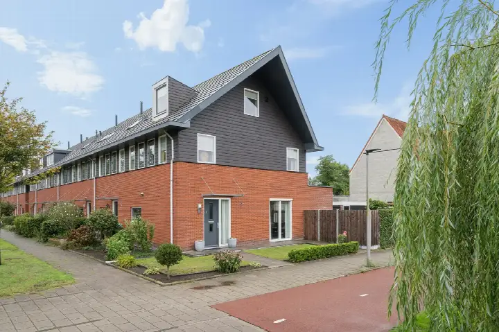 Hoekwoning te koop: Jagerspad 27, Dragonder Oost Veenendaal