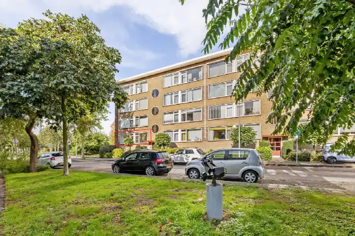 Apartment for sale: Jan Campertplein 1, Weesp Dichtersbuurt Weesp