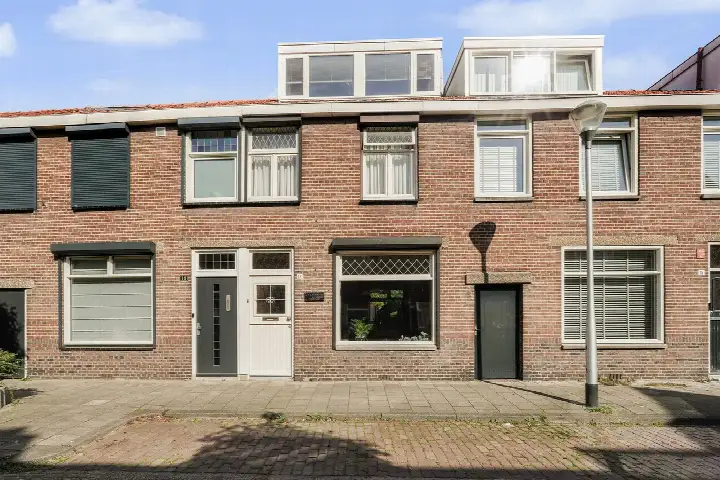 Tussenwoning te koop: Jan Grewenstraat 17, Padua Tilburg