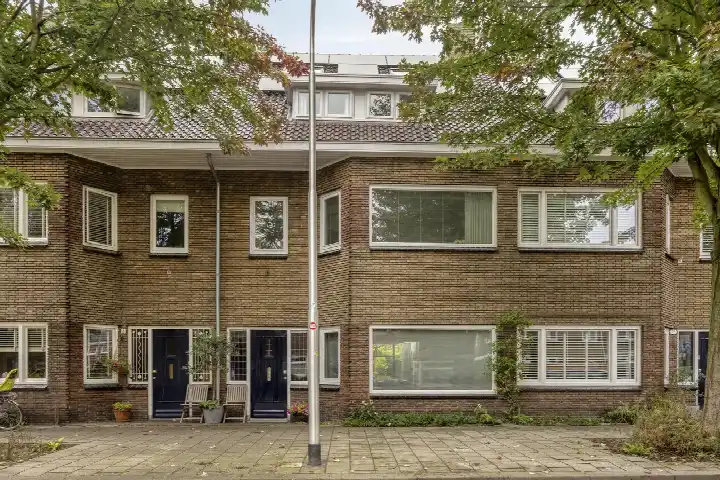 Tussenwoning te koop: Jan Pieterszoon Coenstraat 1E, Armhoef Zuid Tilburg
