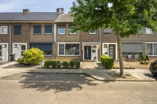 Tussenwoning te koop: Jan Steenstraat 9, Kluis Geleen