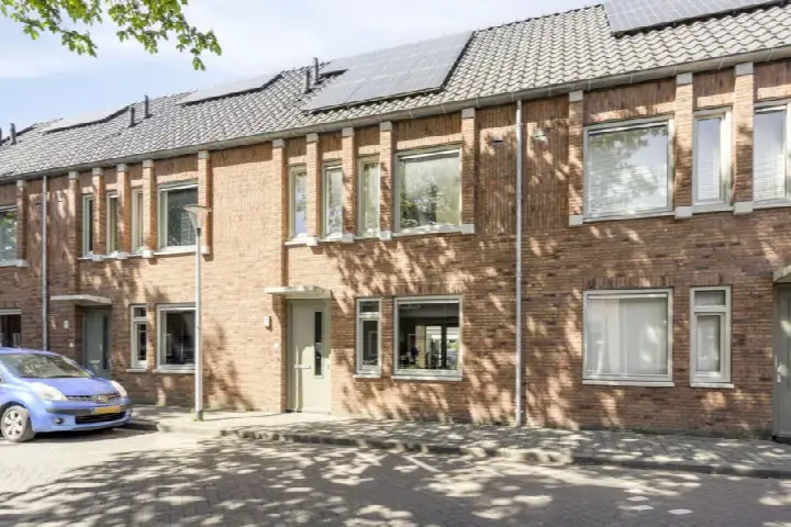 Terraced house for sale: Jan Stevensstraat 21, Heipoort Helmond