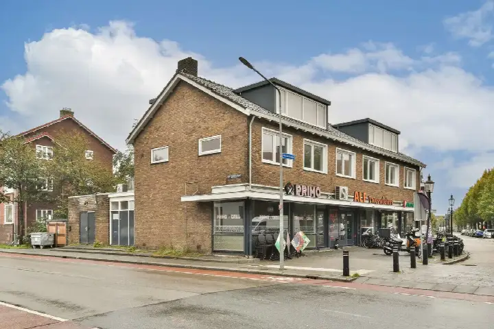 Apartment for sale: Jan Tooropstraat 2, Weesp Schildersbuurt Weesp