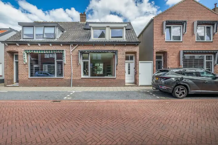 Twee-onder-één-kap te koop: Jan Tooropstraat 98, De Noord Katwijk (Zh)