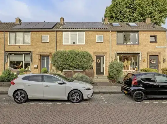 Terraced house for sale: Jan van der Heydenstraat 4, Oostendam Hendrik-Ido-Ambacht