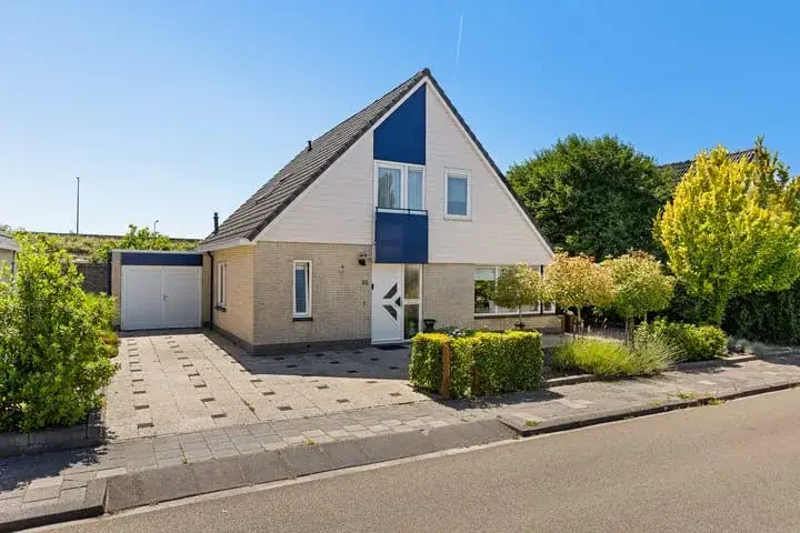 Vrijstaande woning te koop: Jan van der Zeestraat 35, Hoogkerk-Zuid Groningen