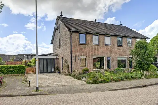 Semi-detached for sale: Jan van Dieststraat 6, Vollenhove Vollenhove