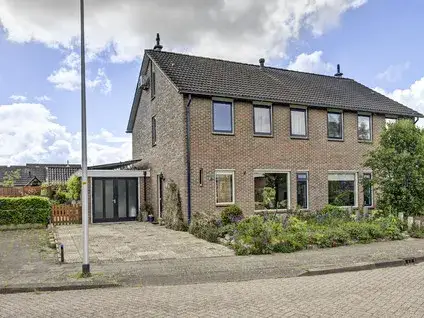 Semi-detached for sale: Jan van Dieststraat 6, Vollenhove Vollenhove