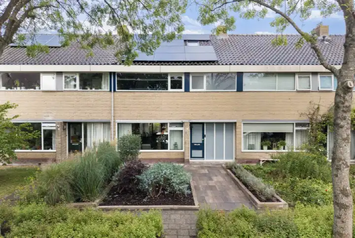 Tussenwoning te koop: Jan Vlietstrastraat 15, Franeker Kaatsersbuurt Franeker