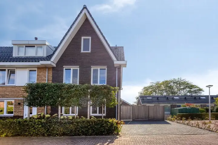 Corner house for sale: Jan Willem Witvliethof 2, Westmaas Woonkern Westmaas