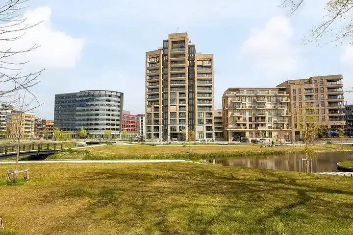 Appartement te huur: Jan Wolkerslaan 249, Holland Park Diemen