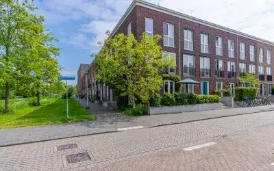 Tussenwoning te koop: Jan Wolkerssingel 723, Grauwaart Utrecht