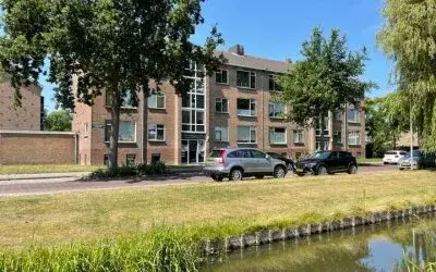 Appartement te koop: Jan Pieterszoon Coenlaan 23, Zeeheldenbuurt Alphen Aan Den Rijn