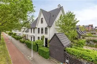 Corner house for sale: Jane Addamslaan 6, Kastelenbuurt Amstelveen