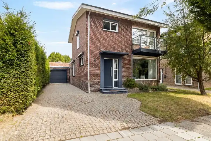 Vrijstaande woning te koop: Jasparstraat 13, Geleen-Zuid Geleen