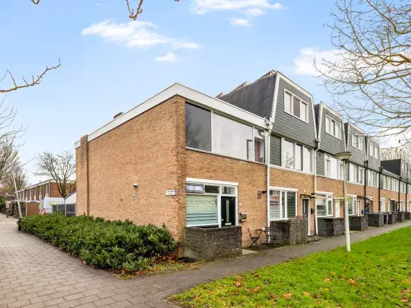Corner house for sale: Jaspersstraat 35, Poelenburg Zuid Zaandam