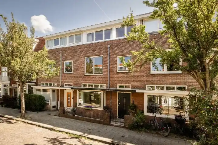 Tussenwoning te koop: Jelgersmastraat 37, Kleverpark-noord Haarlem