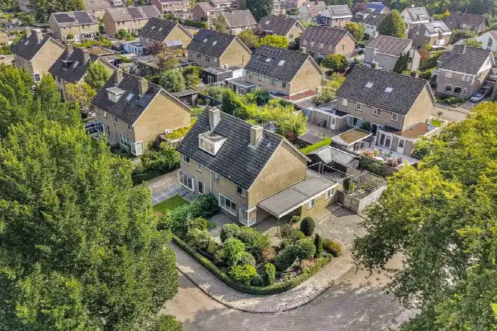 Twee-onder-één-kap te koop: Jellen 2, Zwetteplan Sneek