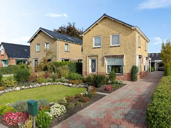Vrijstaande woning te koop: Jeltingalaan 66, Buitenpost Buitenpost