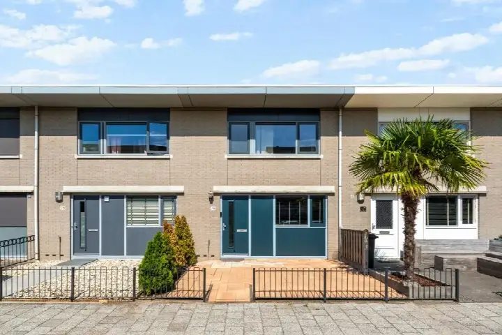 Tussenwoning te koop: Jerseystraat 76, Eilandenbuurt Noord Almere