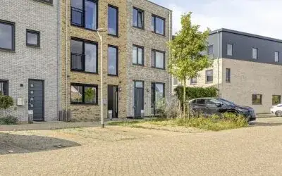 Tussenwoning te koop: Jesse Owensstraat 54, Olympiakwartier West (brt) Almere