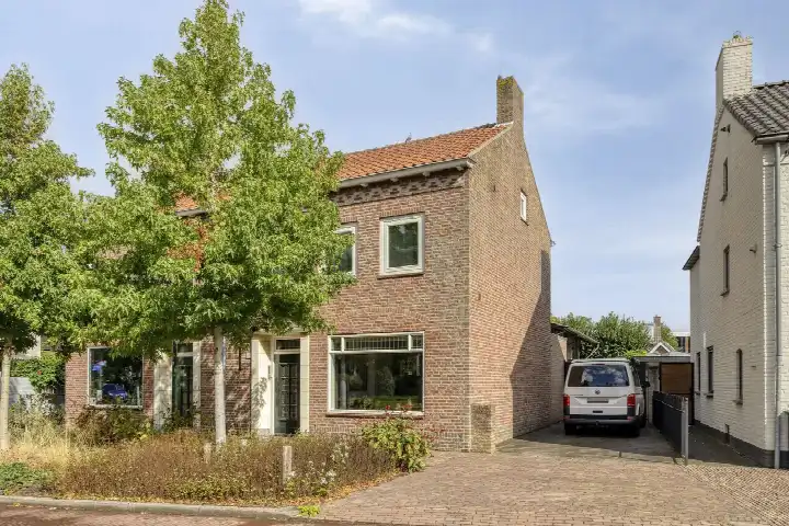 Twee-onder-één-kap te koop: Joannes Lenartzstraat 30, omg. Waterhoef Oisterwijk