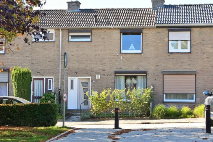 Tussenwoning te koop: Joes Jongenstraat 34, Achter de Haesen Landgraaf