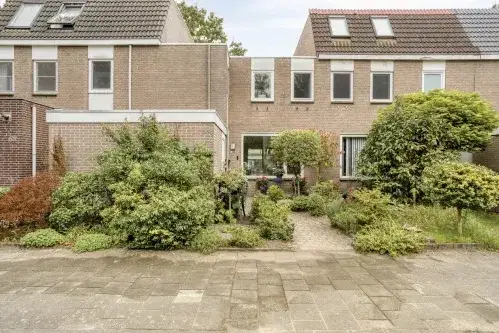 Terraced house for sale: Johan Frisopark 66, Naastenbest Best