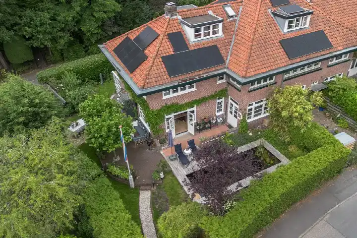 Hoekwoning te koop: Johan Verhulstweg 33, Duinlustpark Bloemendaal