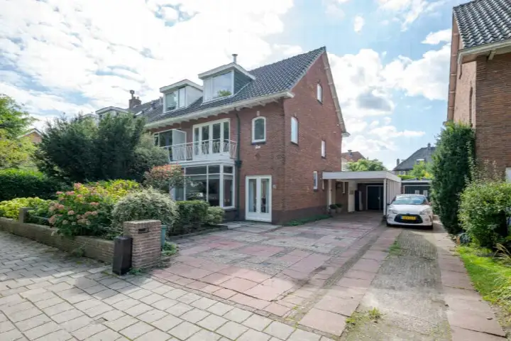 Tussenwoning te koop: Johan Willem Frisolaan 29, Nassauwijk Voorschoten