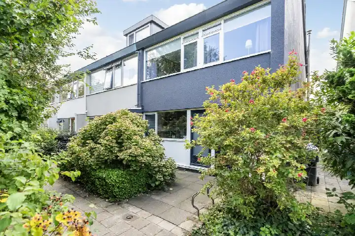 Hoekwoning te koop: JOHAN WINKLERWEI 24, Westeinde Leeuwarden