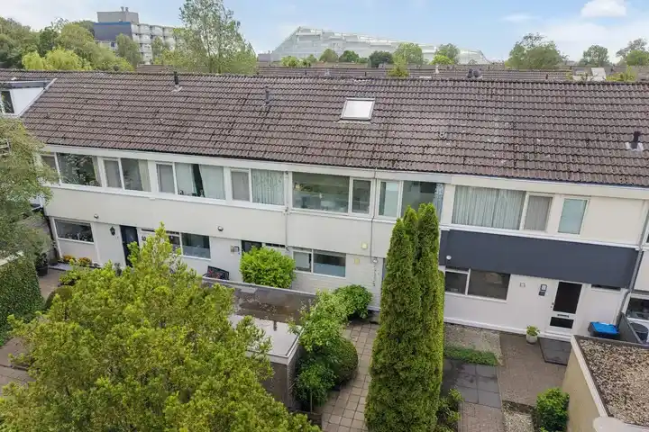 Tussenwoning te koop: JOHAN WINKLERWEI 60, Westeinde Leeuwarden